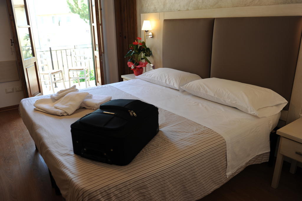 Hotel Super Relais Stella Signa Zimmer foto